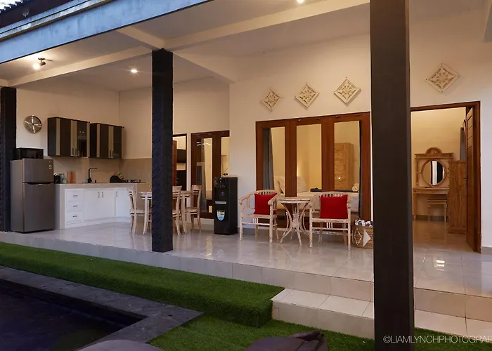 Massive 6-bedroom With 2 Pools
