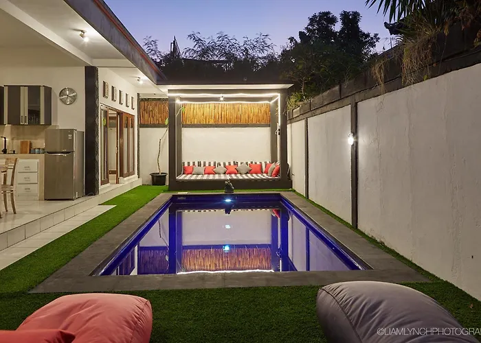 Villa Massive 6-bedroom With 2 Pools